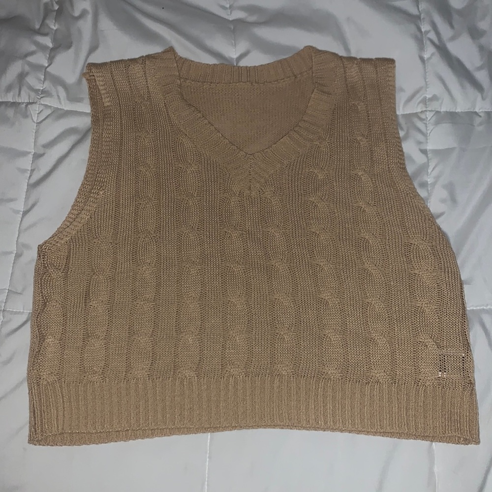 Cropped Knit Sweater Vest